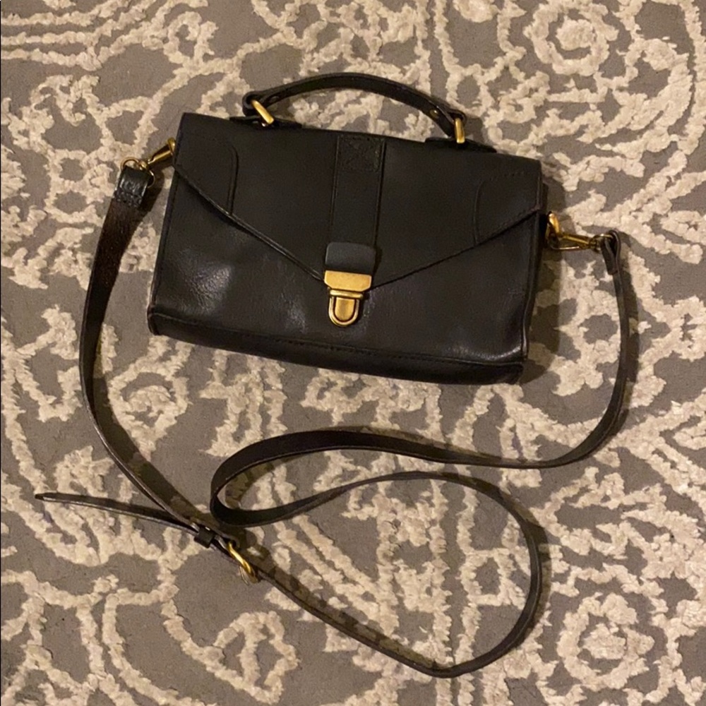 12 hour sale Madewell 1937 lovelock cross body bag